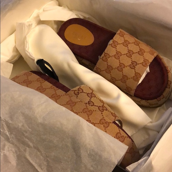 Gucci Slides - Picture 1 of 7